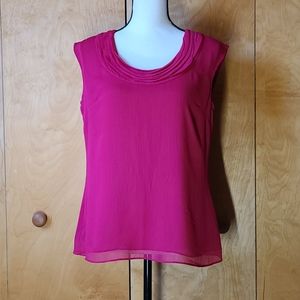 Jones Wear sleeveless pretty textured blouse - M